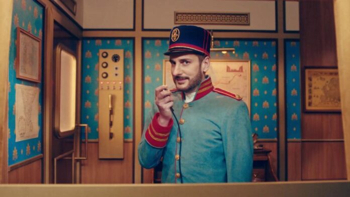 Costantino della Gherardesca nello show Pechino Express.