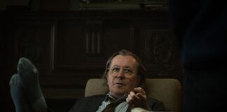 Gary Oldman nella serie TV Slow Horses.