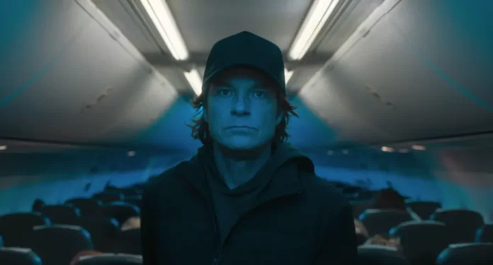 In foto Jason Bateman nel film Carry-On.