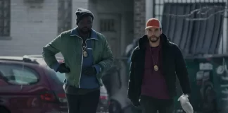 In foto Brian Tyree Henry e Wagner Moura nella serie Dope Thief.