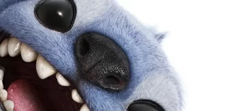 In foto la creatura protagonista del film live action Lilo & Stich.