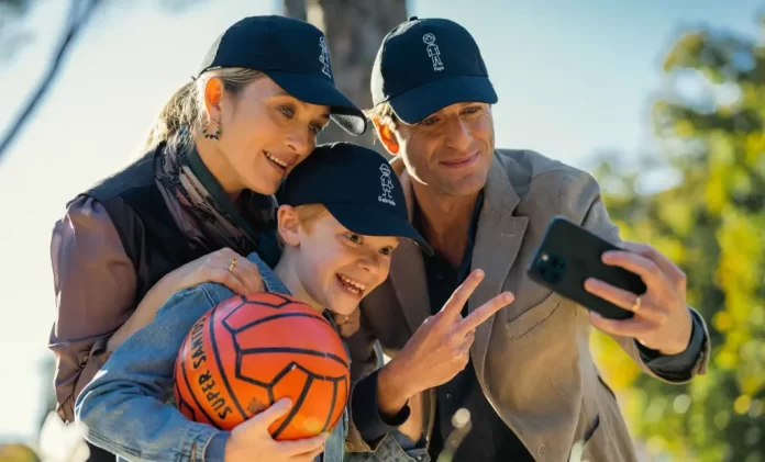 Carolina Crescentini e Giampaolo Morelli nel film Come far litigare mamma e papà.