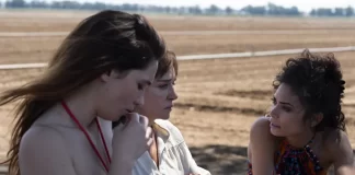 Valeria Golino ed Elodie nel film Fuori.