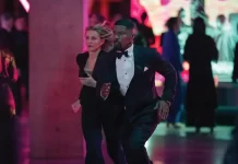 Cameron Diaz e Jamie Foxx in Back in Action.