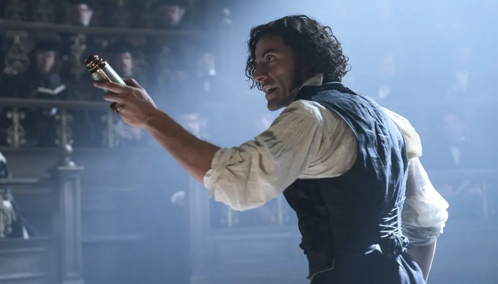 La prima foto del film Netflix Frankenstein di Guillermo del Toro.