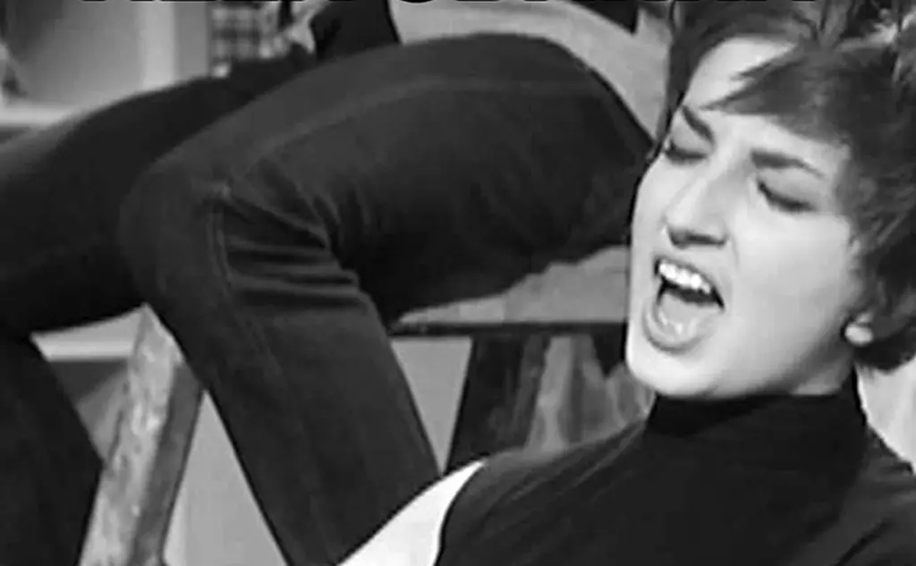 Una scena di un musicarello.