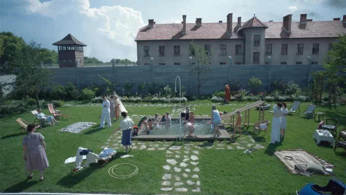 Il giardino del comandante di Auschwitz Rudolf Höss nel film La Zona d'interesse.