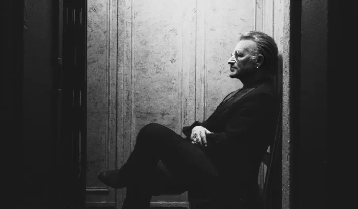 La locandina del documentario Bono: Stories of Surrender.