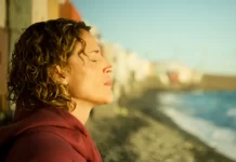 Daida Ruano nel documentario Daida: Back to the Ocean.