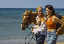 Emma Mackey e Vicky Krieps in Hot Milk.