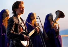 Sadie Sink nel film O'Dessa.