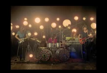 I Pink Floyd suonano nel live eseguito a Pompei nel 1971.