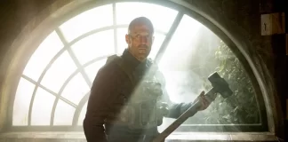Jason Statham nel film A Working Man.