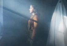 Blu Yoshimi nel cortometraggio Larua.