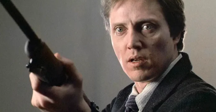 Christopher Walken è armato di fucile nel film La zona morta.