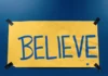 Beleive, una parola iconica della serie TV Ted Lasso.