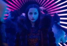 Ana De Armas in una scena del film Ballerina.