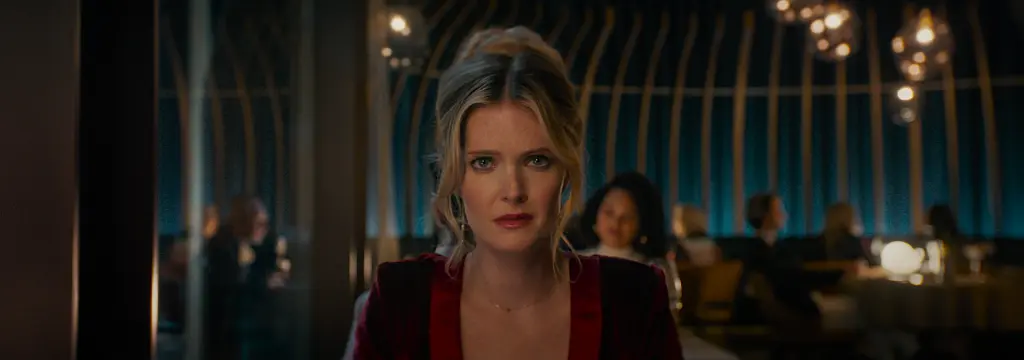 Meghann Fahy nel film Drop - Accetta o rifiuta.