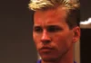 Val Kilmer nel film Top Gun.