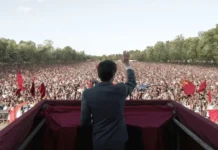 Elio Germano nel film Berlinguer. La grande ambizione.