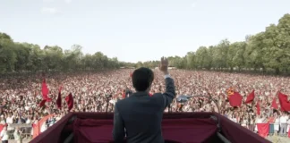 Elio Germano nel film Berlinguer. La grande ambizione.
