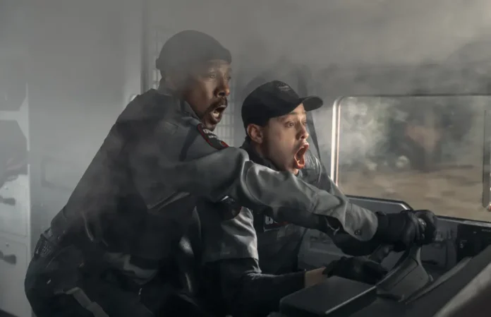 Eddie Murphy nel film Il blindato dell'amore.