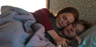 Julianne Moore e Sydney Sweeney nel film Echo Valley.
