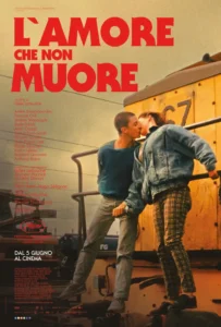 Il poster del film L'amore che non muore.