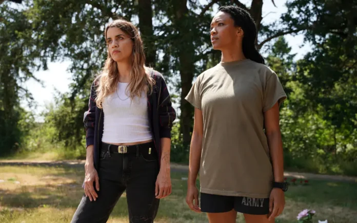 Sonequa Martin-Green e Natalie Morales nel film La mia amica Zoe.