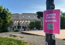 In foto un volantino del progetto VAS a Roma.
