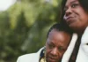 Marianne Jean-Baptiste e Michele Austin nel film Scomode verità.