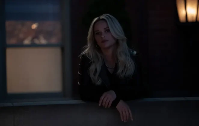 Reese Witherspoon nella stagione 4 della serie TV The Morning Show.