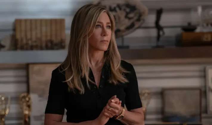 Jennifer Aniston nella stagione 4 della serie TV The Morning Show.