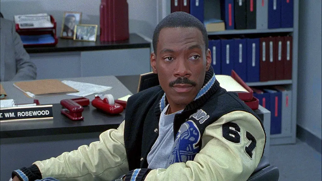 Eddie Murphy nel film Beverly Hills Cop 3.