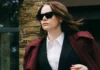 Emma Stone nel film Bugonia.