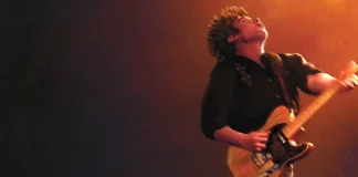 Jeremy Allen White nel film Springsteen: Liberami dal Nulla.