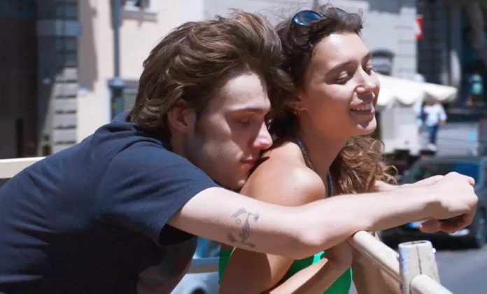 Amanda Campana nel film Suspicious Minds.