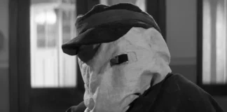 John Hurt nel film The Elephant Man.