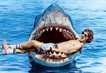 Steven Spielberg sul set de Lo Squalo.