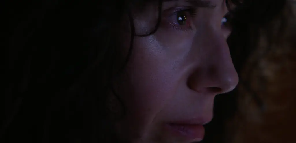 Sally Hawkins nel film Bring Her Back – Torna da me.