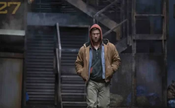 The Running Man, arriva su Sky Cinema il film tratto dal romanzo di Stephen King Glen Powell nel film The Running Man.