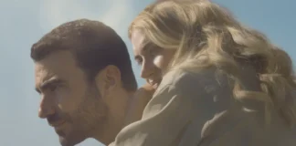 Brett Goldstein e Imogen Poots nel film All of You.