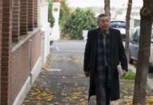 Gianni Di Gregorio nel film Come ti muovi, sbagli.