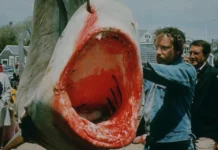 Richard Dreyfuss nel film Lo squalo.