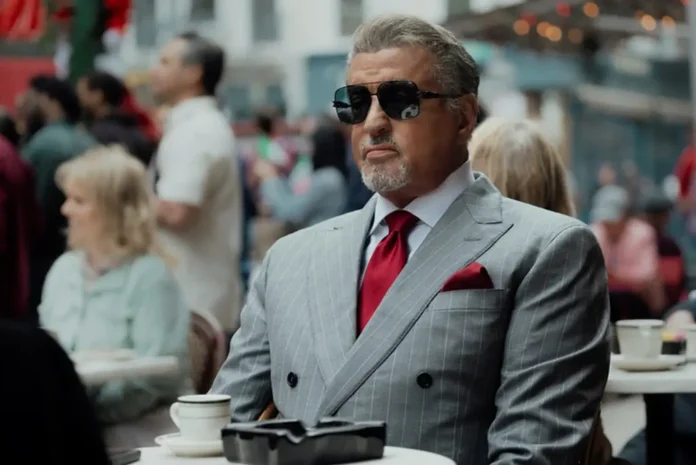Sylvester Stallone nella terza stagione di Tulsa King.