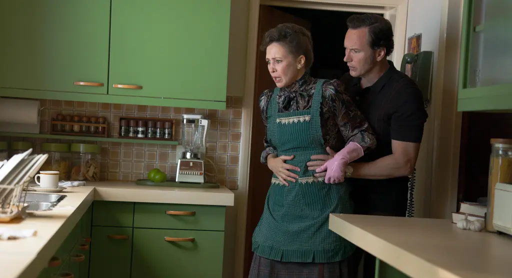 Patrick Wilson e Vera Farmiga nel film The Conjuring - Il rito finale.