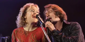 Hugh Jackman e Kate Hudson nel film Song Sung Blue - Una melodia d'amore.