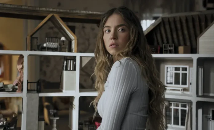 Sydney Sweeney nel film Una di famiglia.