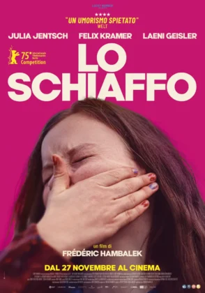Il poster del film Lo schiaffo.
