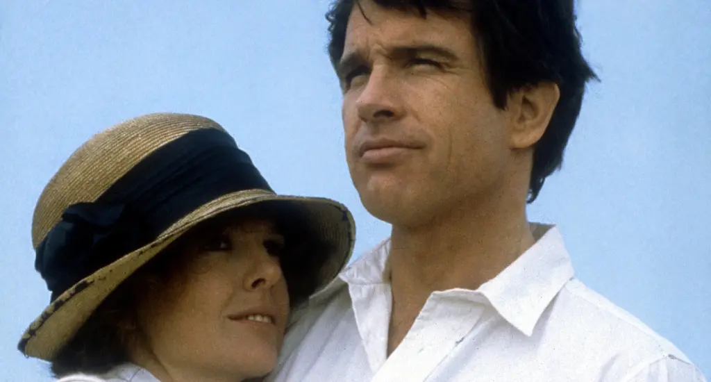 Diane Keaton e Warren Beatty nel film Reds.